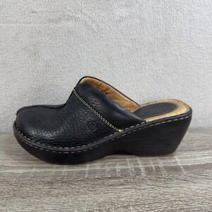 Born Clogs Women's Size 8 Black Pebbled Leather Slip On Mules Clogs